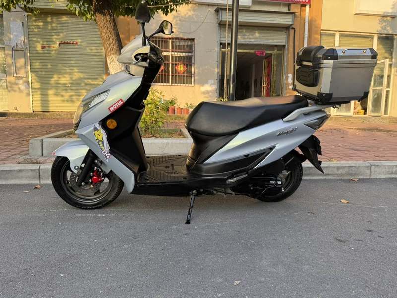 二手济南铃木优驿 UE125T