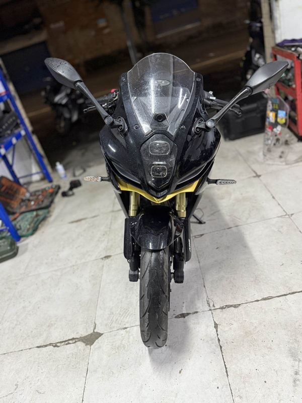 二手贝纳利龙卷风 Tornado 402R