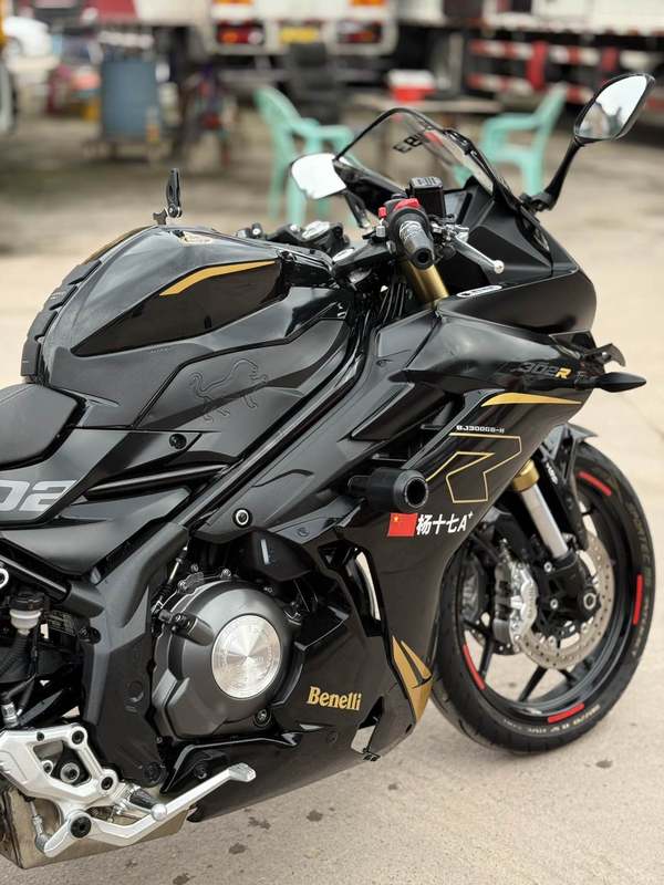 二手贝纳利龙卷风 Tornado 302R