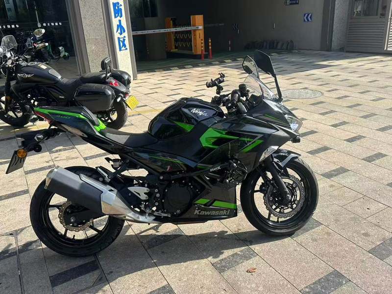 二手川崎Ninja 400