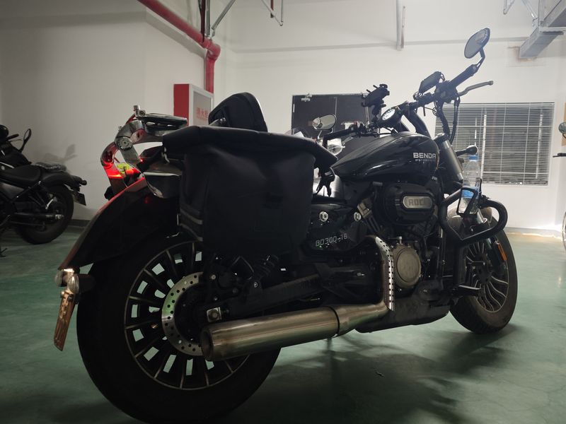 二手奔达Rock300 灰石