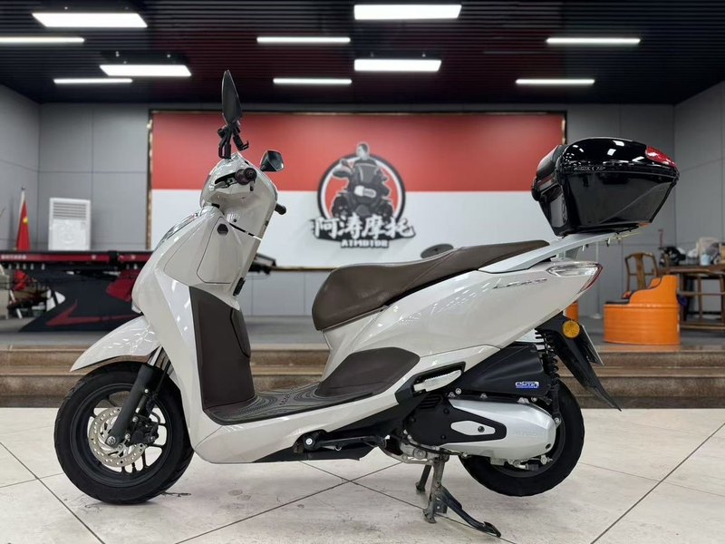 二手五羊本田Lead125