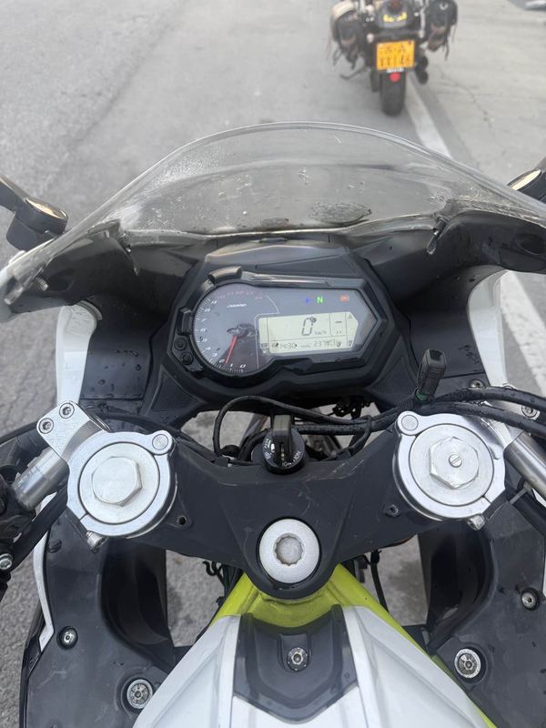 二手贝纳利龙卷风 Tornado 302R