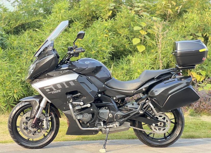 二手贝纳利600GC