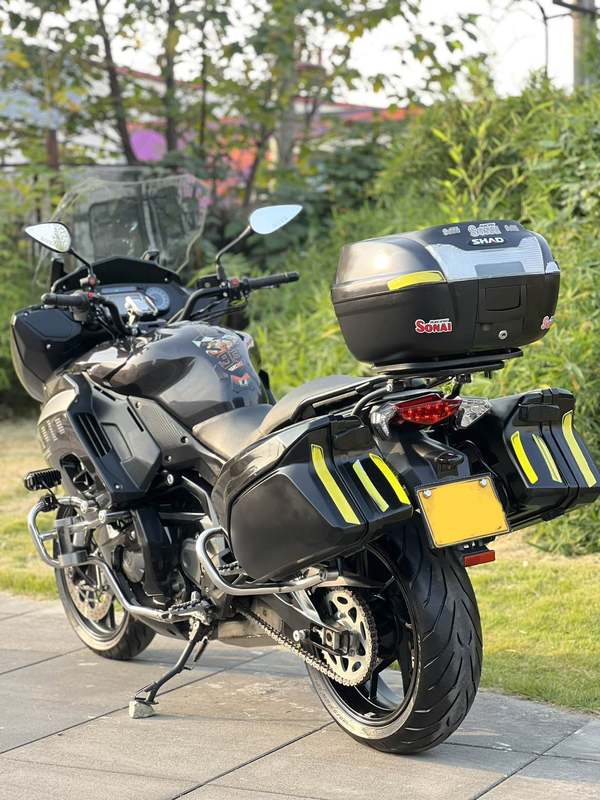 二手贝纳利600GC