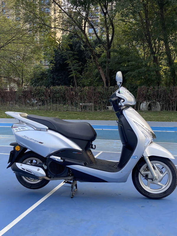 二手五羊本田SCR110 佳御