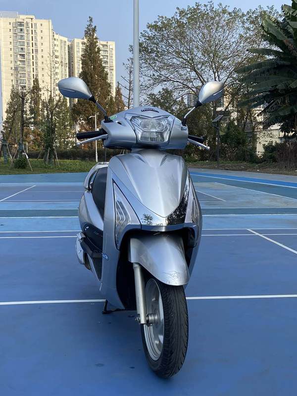 二手五羊本田SCR110 佳御