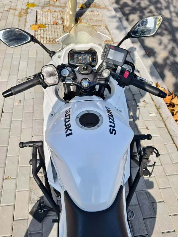 二手豪爵铃木GSX250R