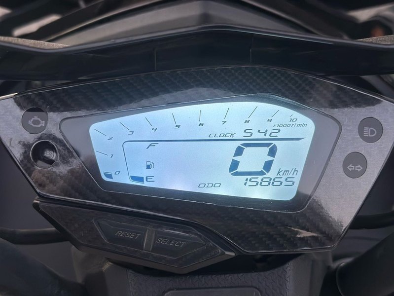 二手金城草蜢 200