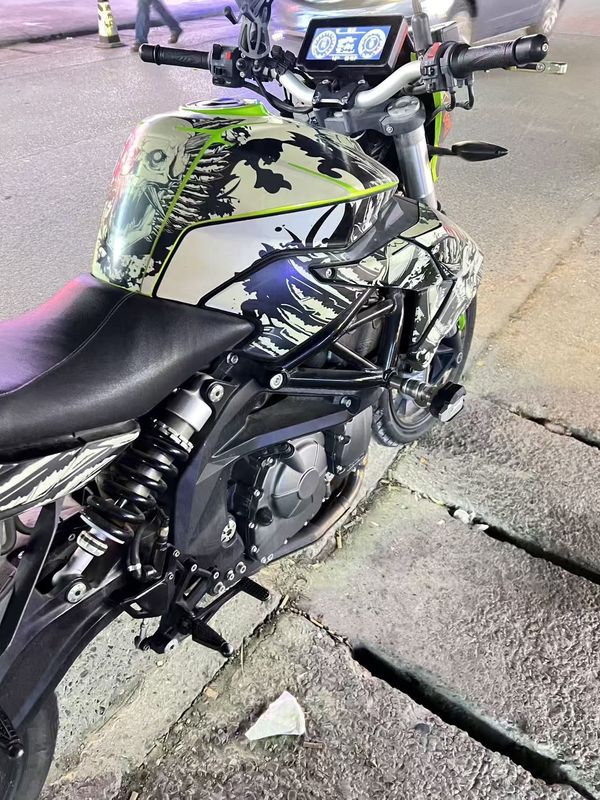 二手贝纳利BN 600 GT