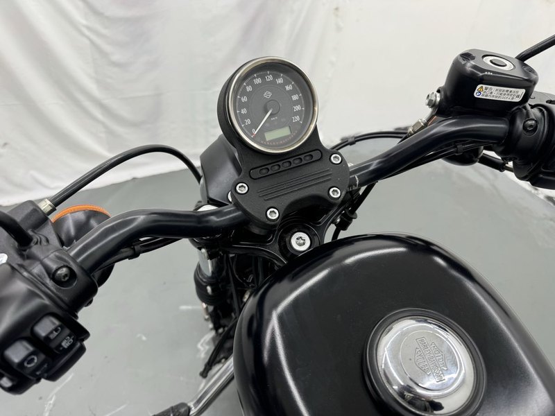 二手哈雷戴维森Iron883 硬汉