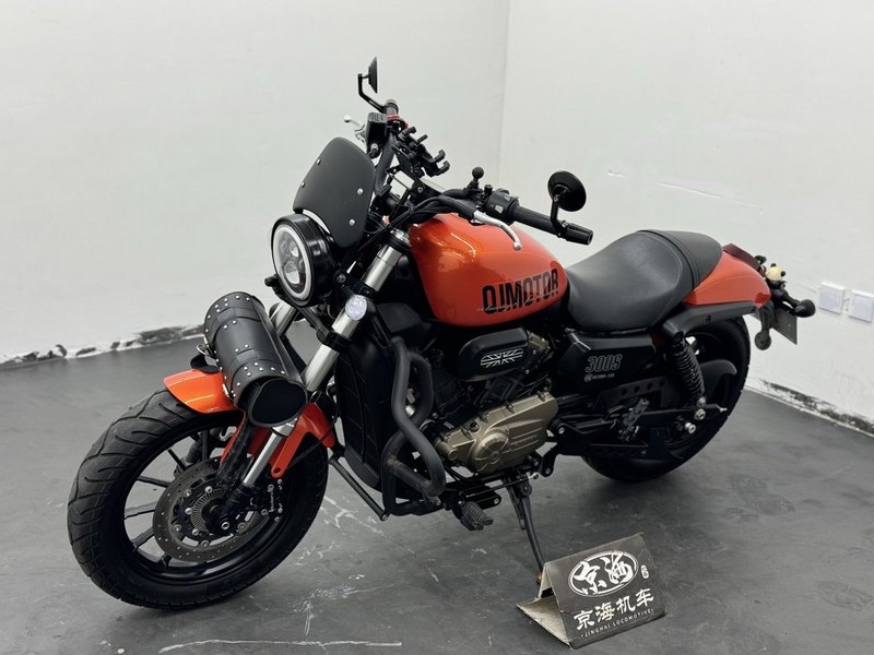 二手QJMOTOR闪300