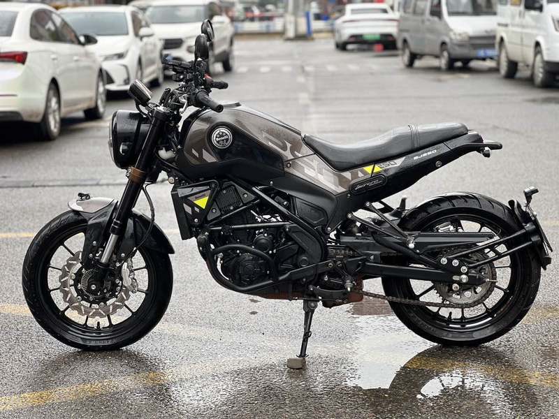 二手贝纳利幼狮 Leoncino 250