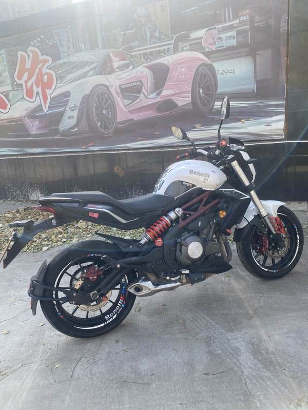 二手贝纳利蓝宝龙 BN302S