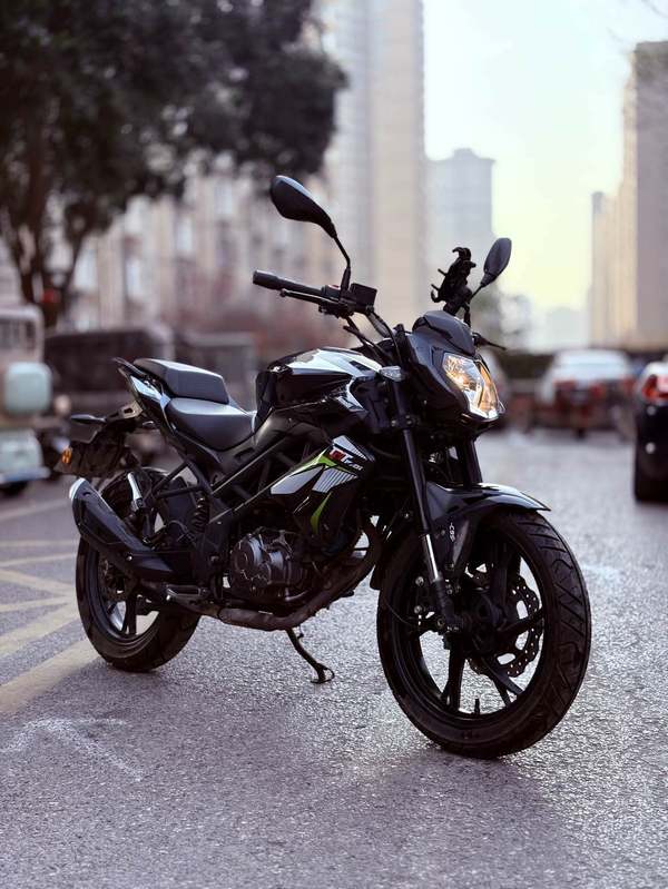 二手贝纳利红宝龙 TNT150i