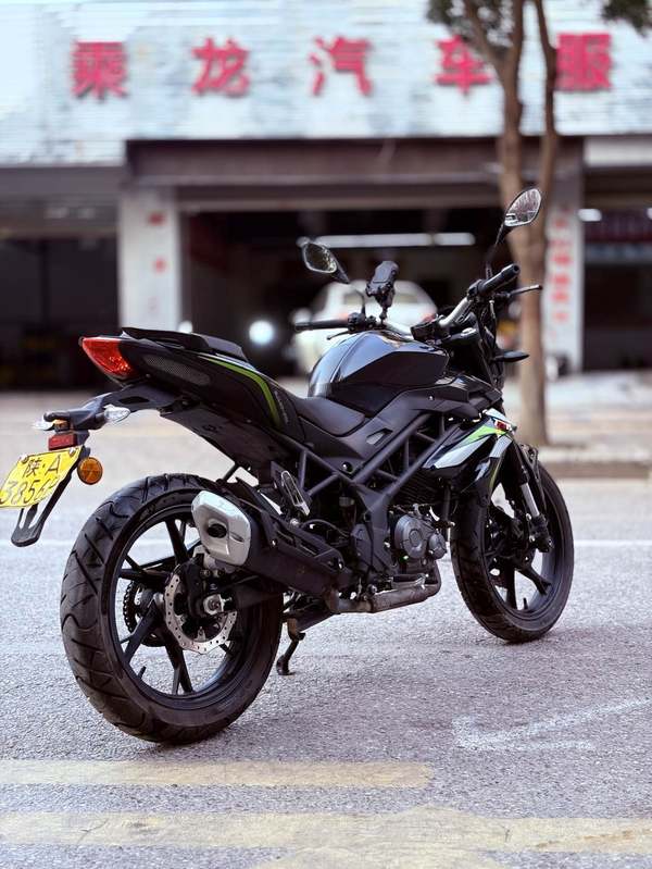 二手贝纳利红宝龙 TNT150i