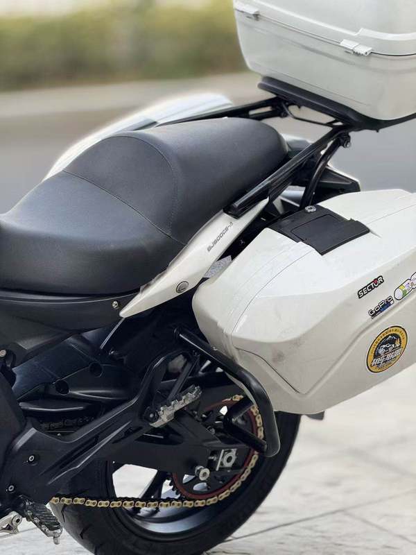 二手贝纳利600GC