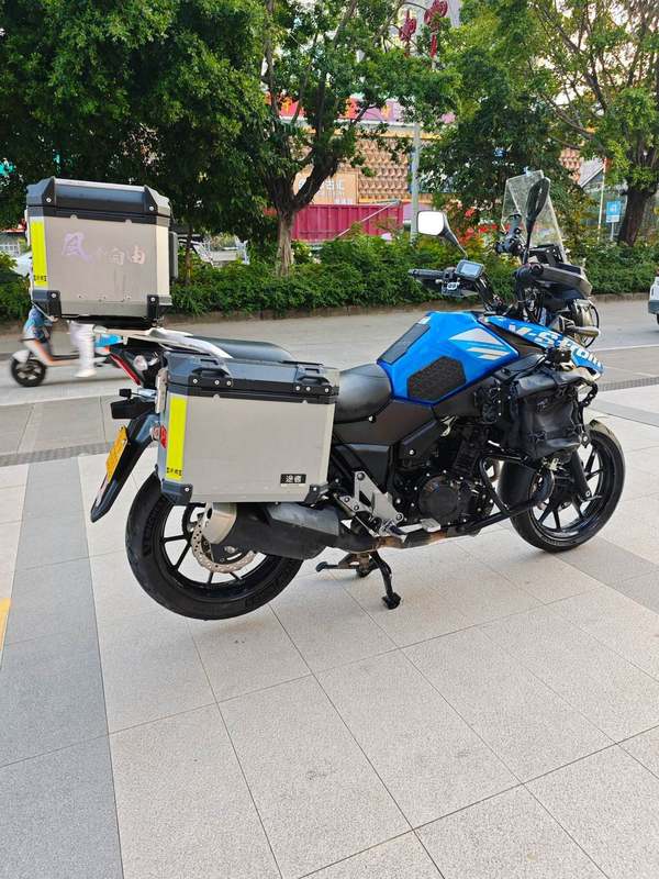 二手豪爵铃木DL250