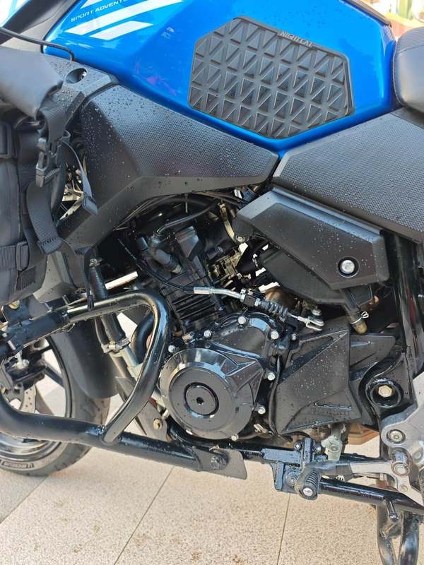 二手豪爵铃木DL250