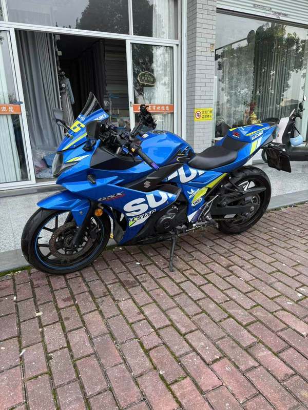 二手豪爵铃木GSX250R