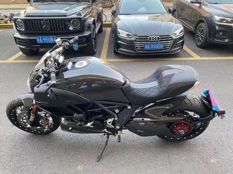 二手杜卡迪Diavel Carbon