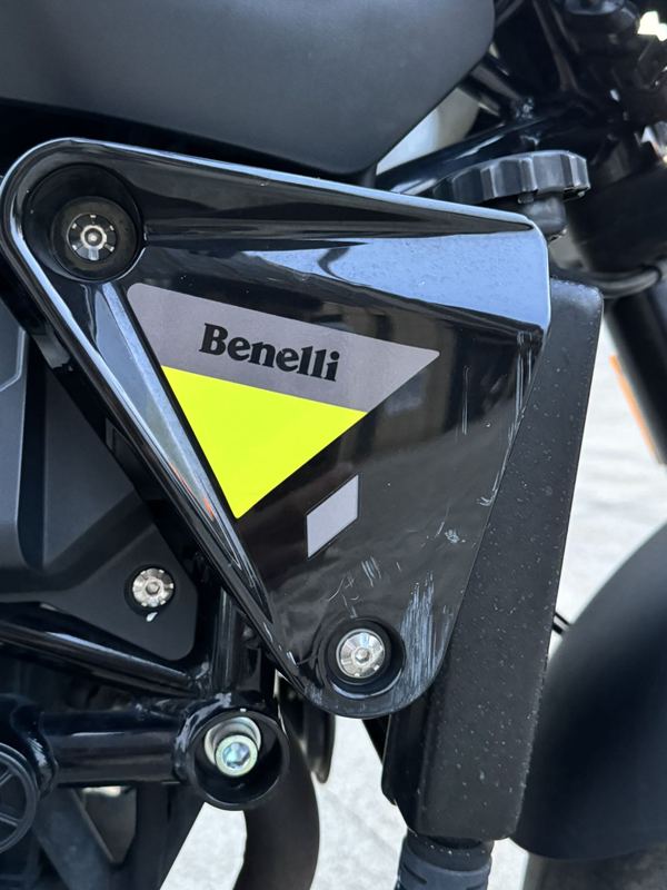 二手贝纳利幼狮 Leoncino 250