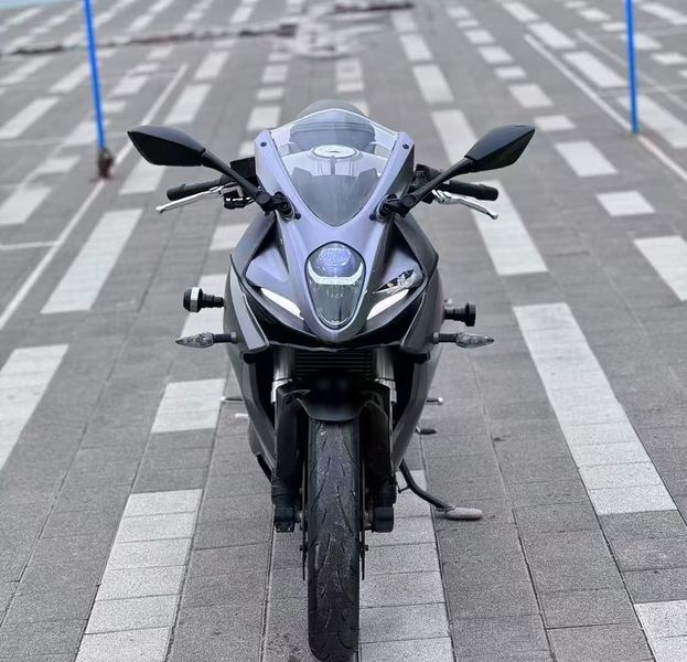 二手贝纳利龙卷风 Tornado 302R