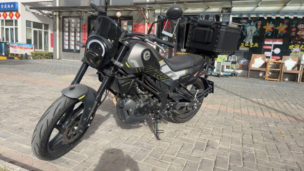 二手贝纳利幼狮 Leoncino 150