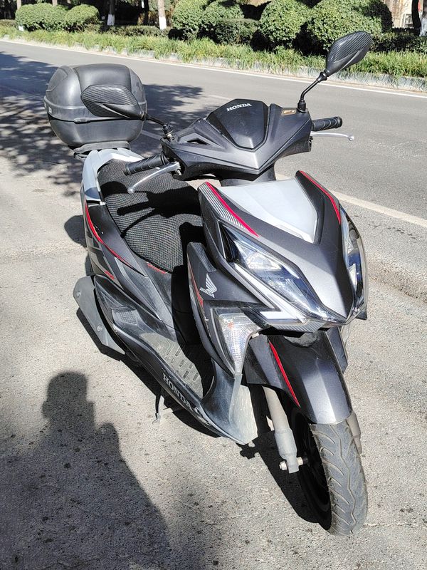 二手新大洲本田裂行 RX125Fi