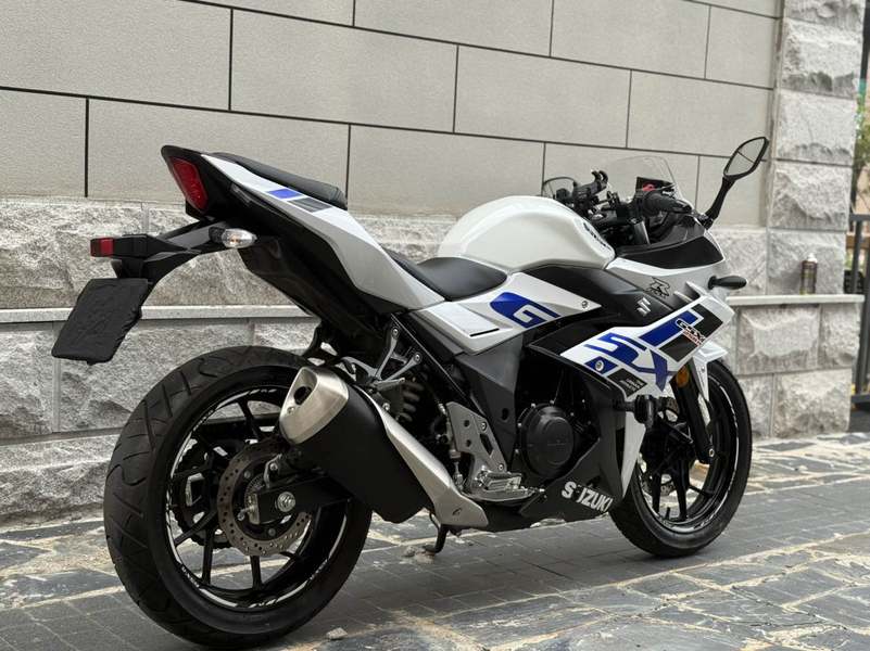 二手豪爵铃木GSX250R