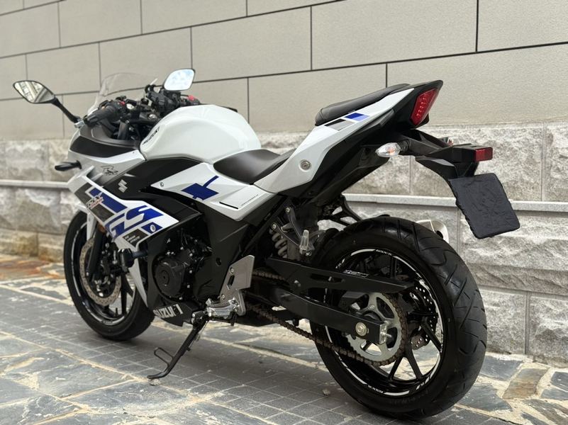二手豪爵铃木GSX250R