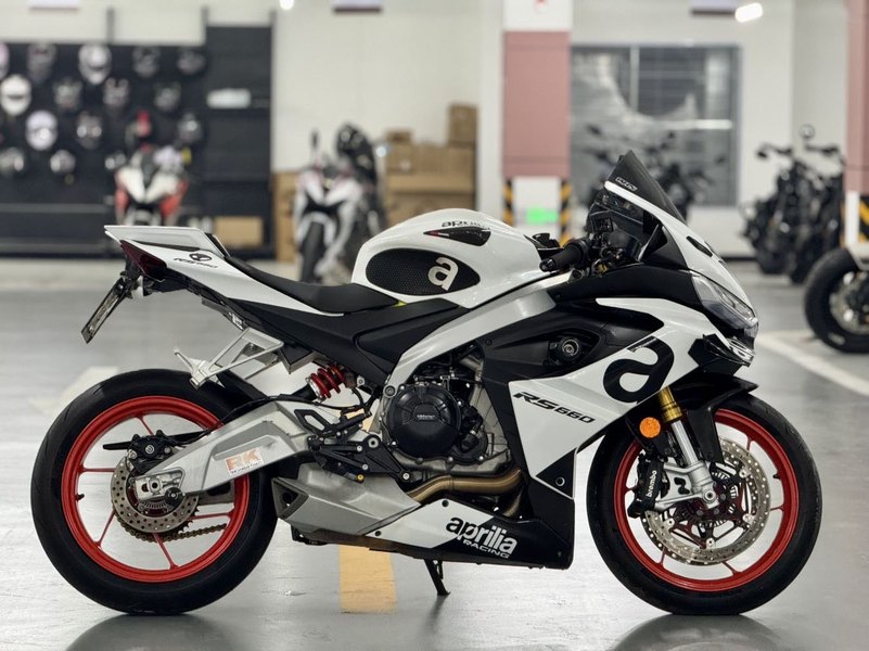 二手阿普利亚RS 660 