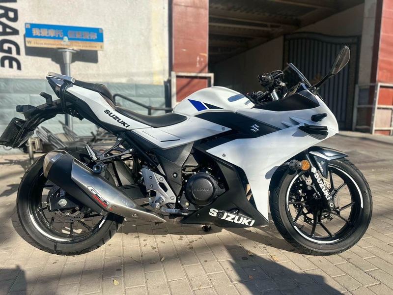 二手豪爵铃木GSX250R