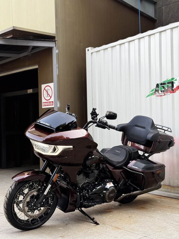 二手哈雷戴维森公路滑翔 Road Glide