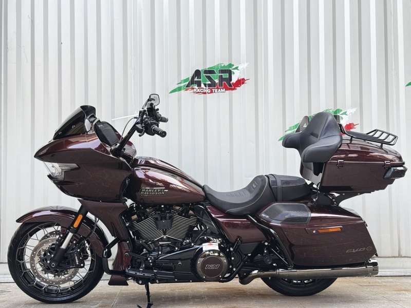 二手哈雷戴维森公路滑翔 Road Glide