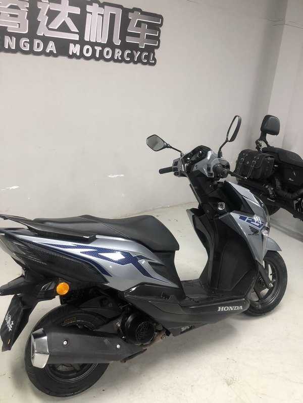 二手新大洲本田裂行 RX125Fi