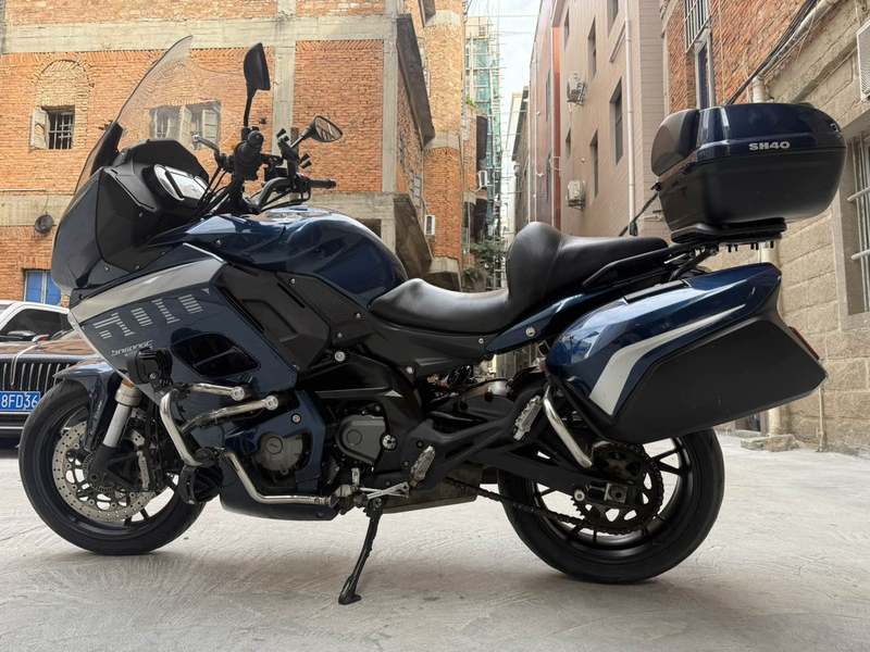 二手贝纳利600GC