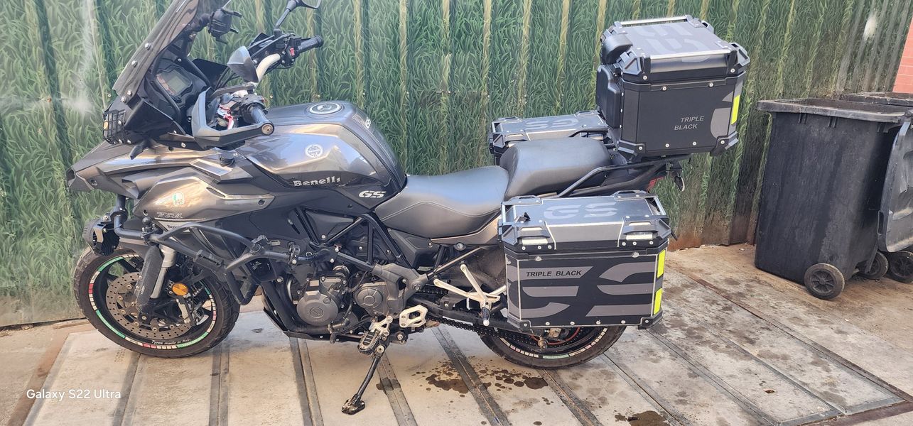 二手贝纳利金鹏 TRK502