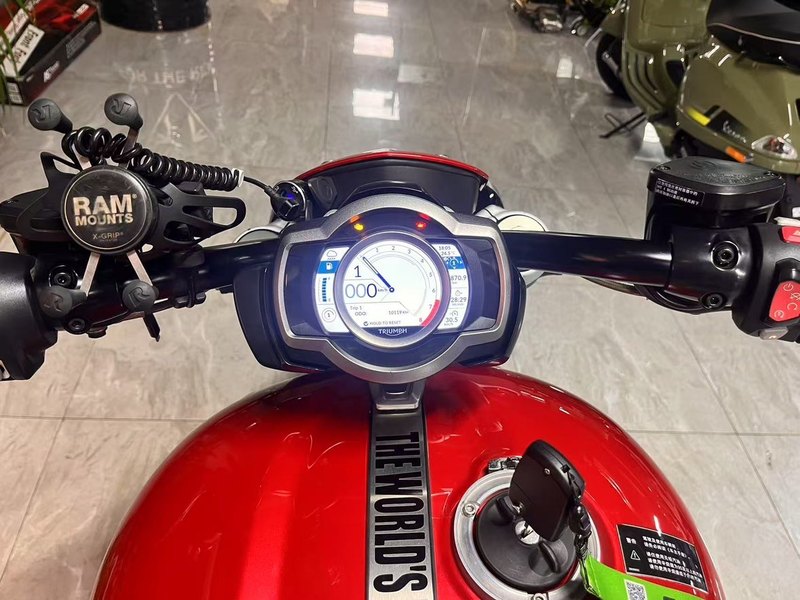 二手凯旋Rocket 3