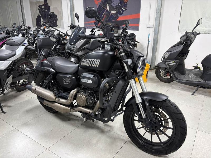 二手QJMOTOR闪300