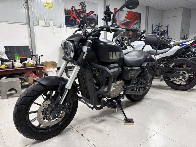 二手QJMOTOR闪300