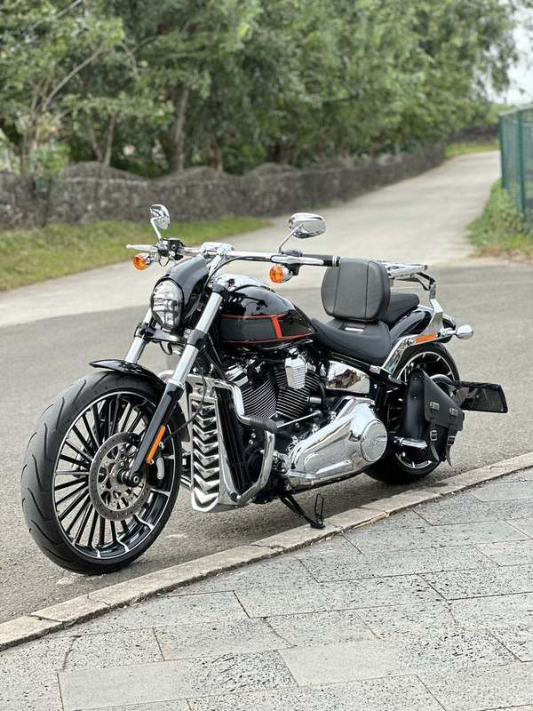 二手哈雷戴维森突破者 Breakout