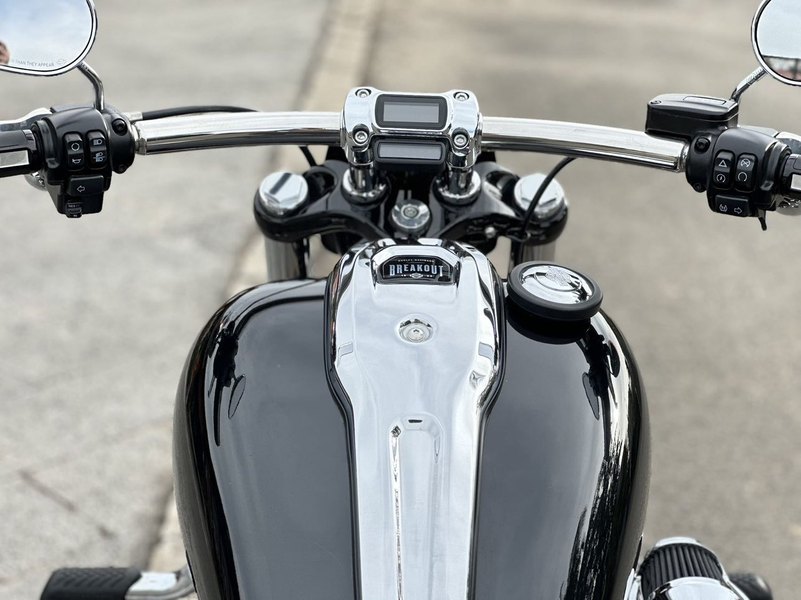 二手哈雷戴维森突破者 Breakout