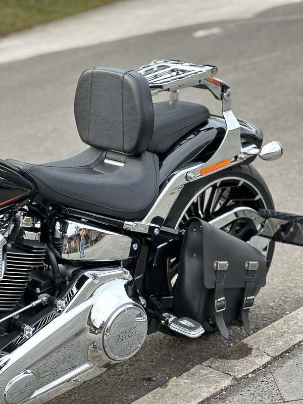 二手哈雷戴维森突破者 Breakout