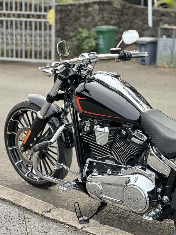 二手哈雷戴维森突破者 Breakout