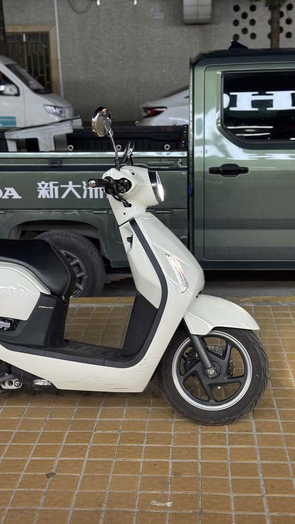 二手新大洲本田NS125LA