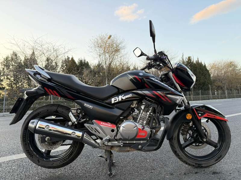 二手豪爵铃木骊驰 GW250