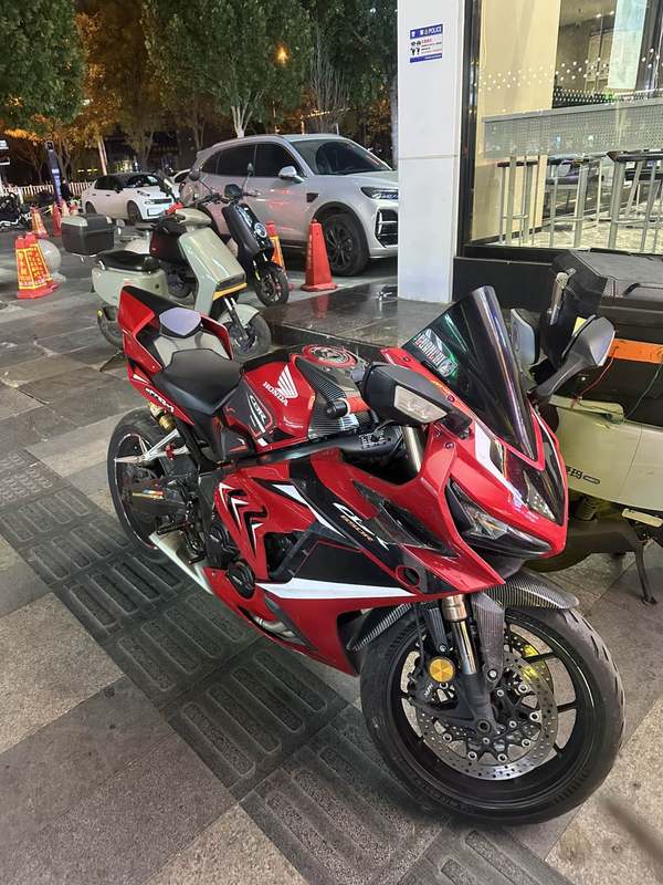 二手本田CBR650R