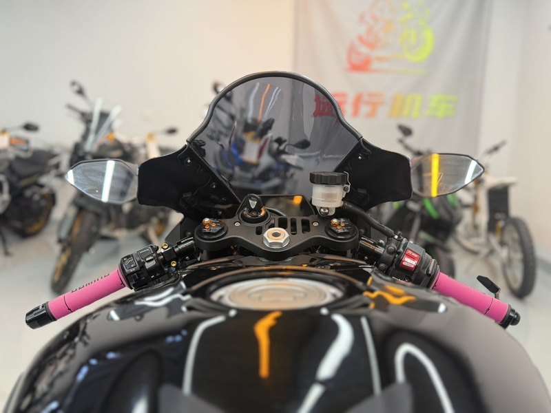 二手雅马哈YZF-R1