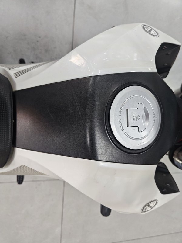 二手贝纳利小暴龙TNT125